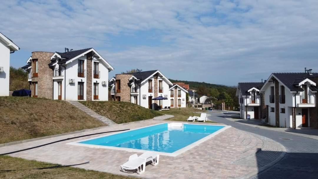 Aparthotel Crown House à Vrnjačka Banja Extérieur photo